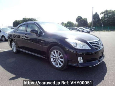 Toyota Crown GRS200