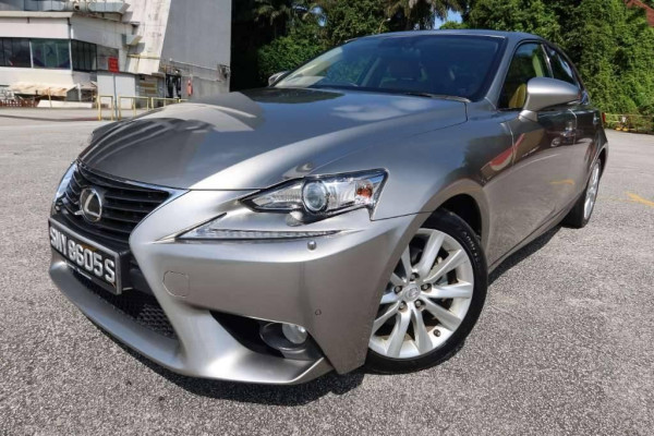 Used2013 AT Lexus IS Image[2]