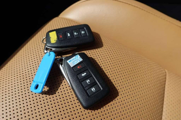 Used 2013 AT lexus is null Image[41]