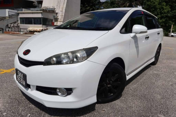Used 2013 AT toyota wish null Image[2]