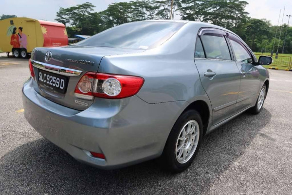 Used 2013 AT toyota corolla-altis null Image[6]