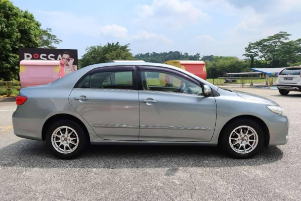 Used 2013 AT toyota corolla-altis null Image[7]