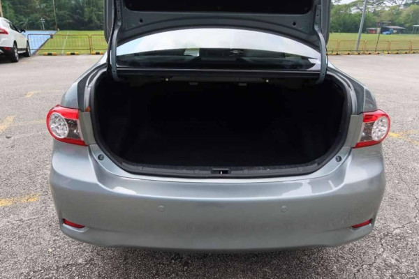 Used 2013 AT toyota corolla-altis null Image[9]