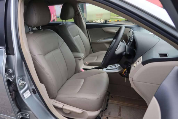 Used 2013 AT toyota corolla-altis null Image[23]