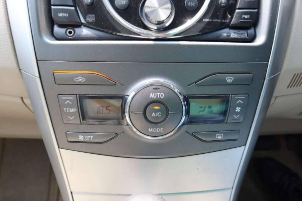 Used 2013 AT toyota corolla-altis null Image[32]