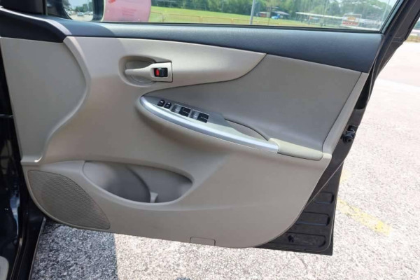 Used 2013 AT toyota corolla-altis null Image[34]