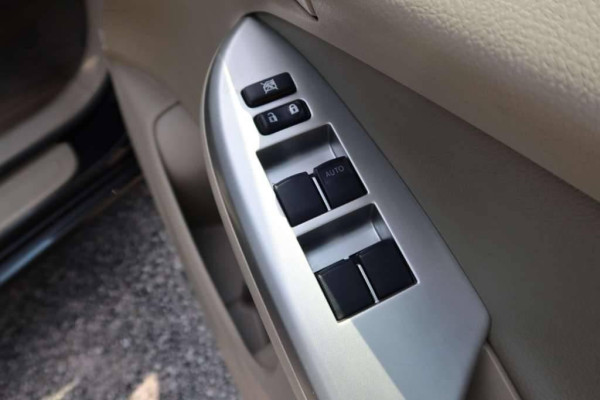Used 2013 AT toyota corolla-altis null Image[35]