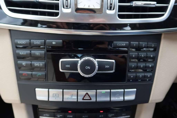 Used 2013 AT mercedes-benz e-class null Image[22]