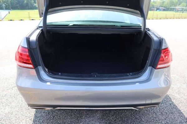 Used 2013 AT mercedes-benz e-class null Image[7]