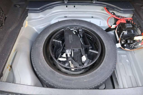Used 2013 AT mercedes-benz e-class null Image[8]