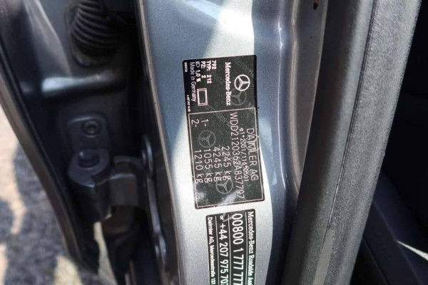 Used 2013 AT mercedes-benz e-class null Image[17]