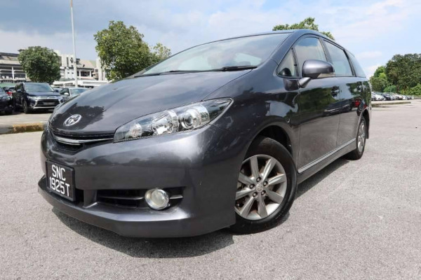 Used 2013 AT toyota wish null Image[2]