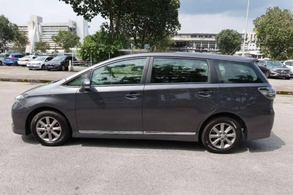 Used 2013 AT toyota wish null Image[3]