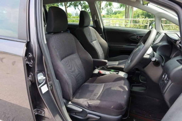 Used 2013 AT toyota wish null Image[20]