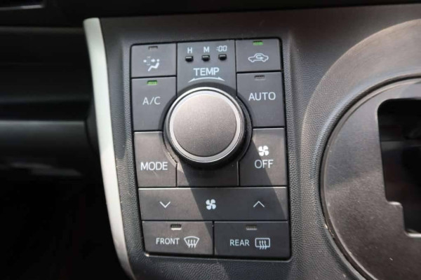 Used 2013 AT toyota wish null Image[29]