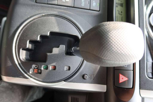 Used 2013 AT toyota wish null Image[30]