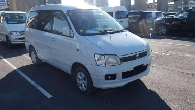 Toyota Liteace Noah SR40G