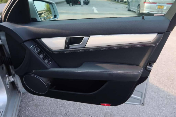Used 2014 AT mercedes-benz c-class null Image[31]