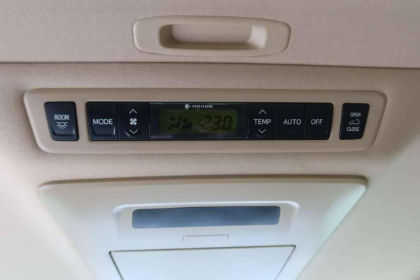 Used 2013 AT toyota alphard null Image[32]