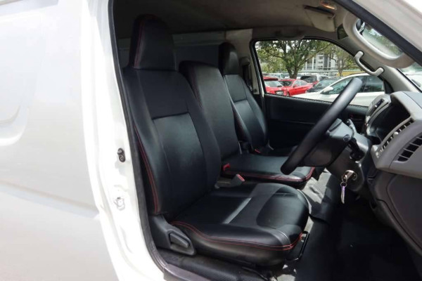 Used 2013 AT toyota hiace-van KDH201V Image[18]