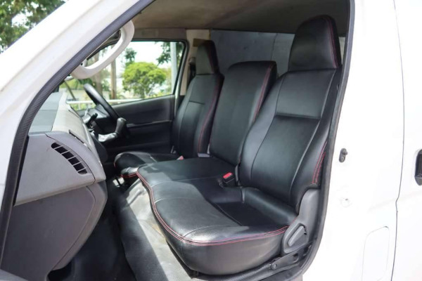 Used 2013 AT toyota hiace-van KDH201V Image[19]