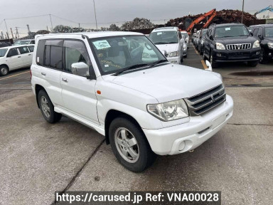 Mitsubishi Pajero iO H77W