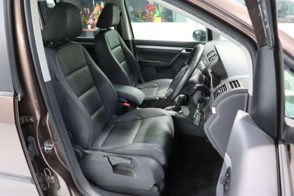 Used 2014 AT volkswagen touran null Image[17]