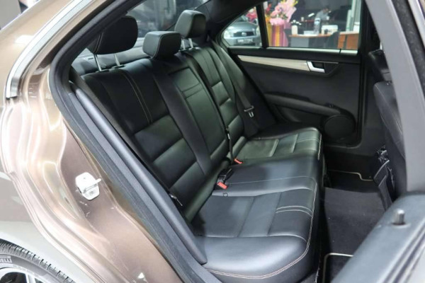 Used 2014 AT mercedes-benz c-class null Image[16]