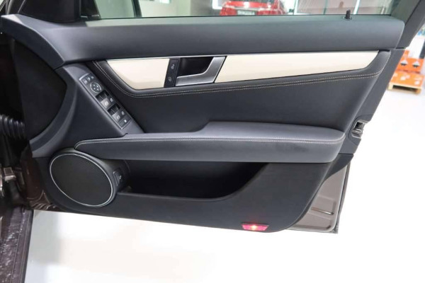 Used 2014 AT mercedes-benz c-class null Image[32]
