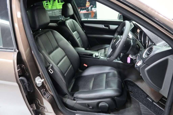 Used 2014 AT mercedes-benz c-class null Image[12]