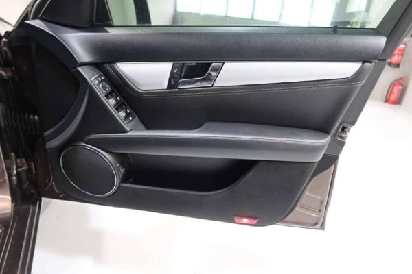 Used 2014 AT mercedes-benz c-class null Image[26]