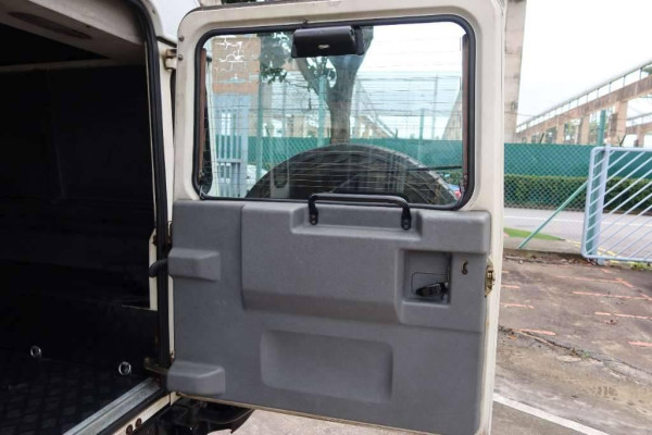 Used 2003 MT land-rover defender null Image[9]