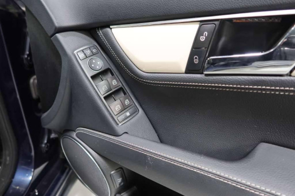 Used 2014 AT mercedes-benz c-class null Image[28]