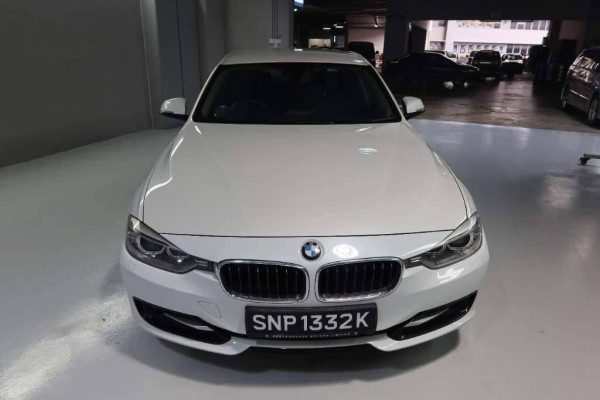 Used 2014 AT bmw 3-series null Image[1]