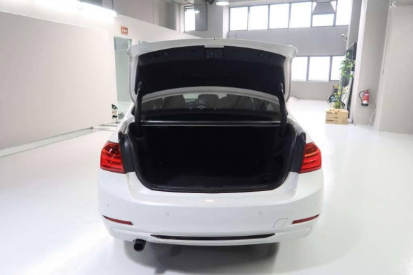 Used 2014 AT bmw 3-series null Image[8]