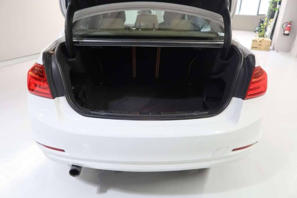 Used 2014 AT bmw 3-series null Image[9]