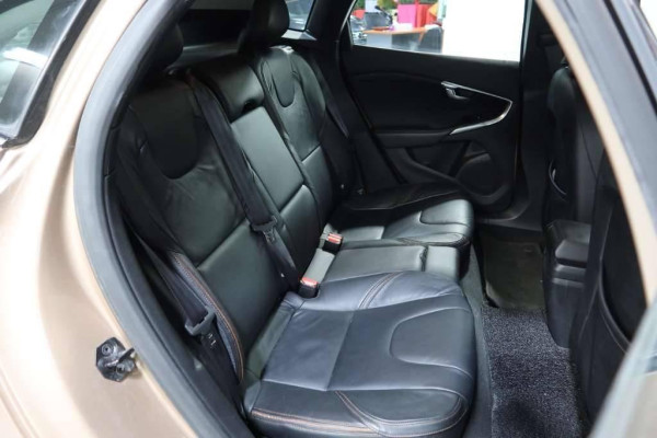Used 2014 AT volvo v40 null Image[14]