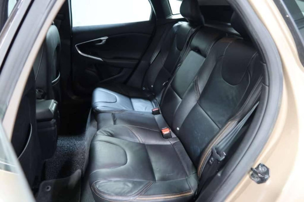 Used 2014 AT volvo v40 null Image[15]
