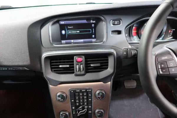 Used 2014 AT volvo v40 null Image[18]