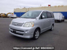 Toyota Noah AZR60G