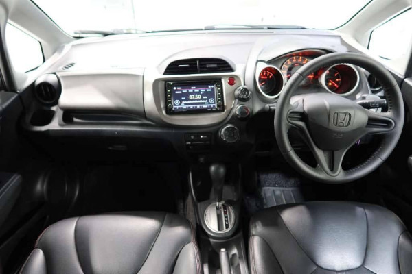 Used 2009 AT honda fit null Image[18]