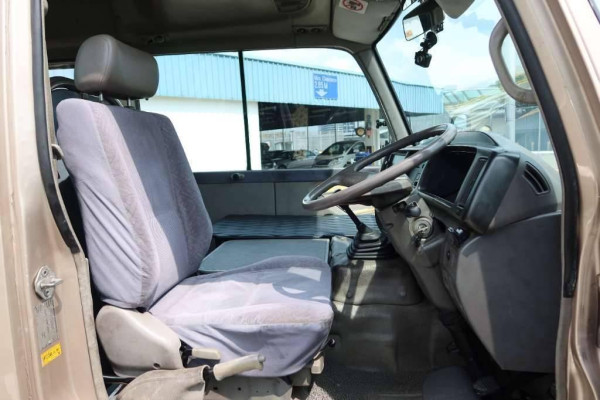Used 2010 MT toyota coaster null Image[14]