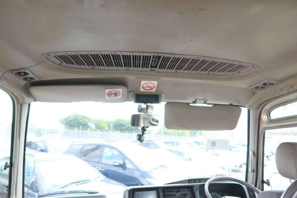 Used 2010 MT toyota coaster null Image[32]