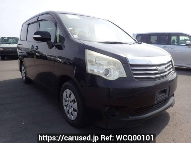 Toyota Noah ZRR70G