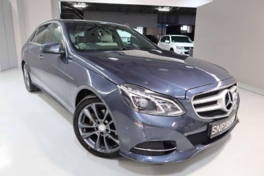 Mercedes Benz E-Class null