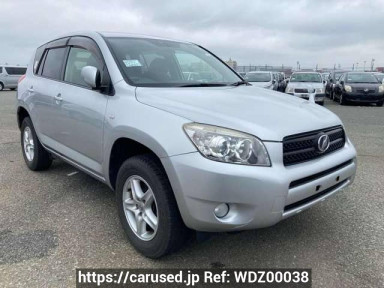 Toyota RAV4 ACA36W