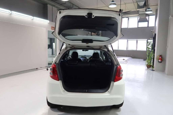 Used 2009 AT honda fit null Image[8]