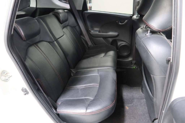 Used 2009 AT honda fit null Image[18]