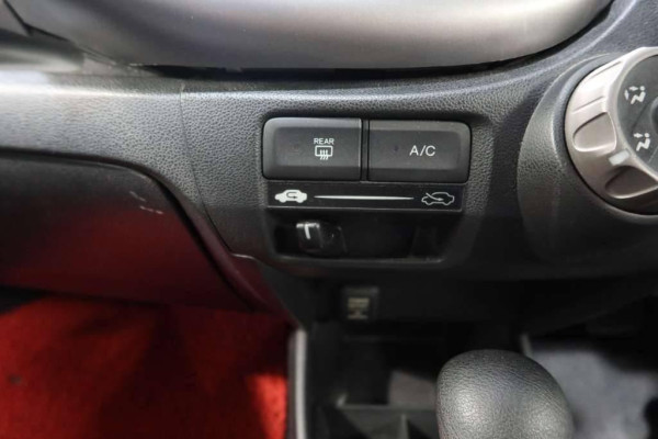 Used 2009 AT honda fit null Image[25]