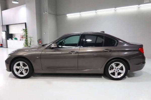 Used 2014 AT bmw 3-series null Image[6]